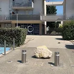 Appartement Studio En Residence Avignon Zone Agroparc